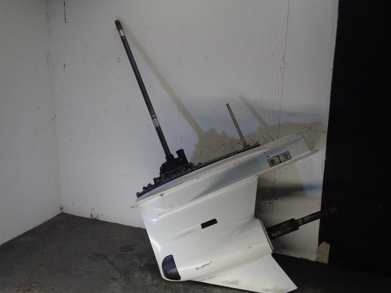 Used 2024 DF350 350hp Dual Prop Suzuki 4-Stroke 30" Outboard Lower Unit